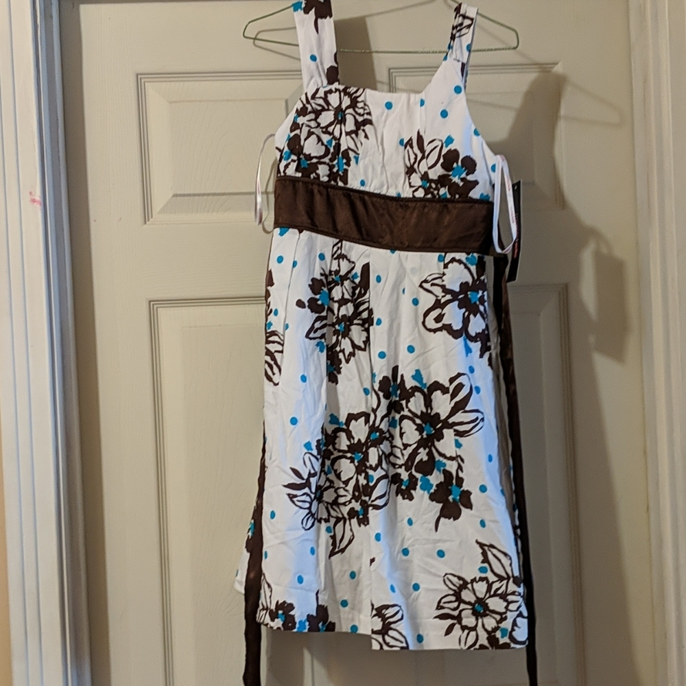 Girl's dress